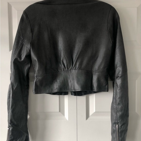 Leather looking grey short jacket size L - Picture 2 of 6